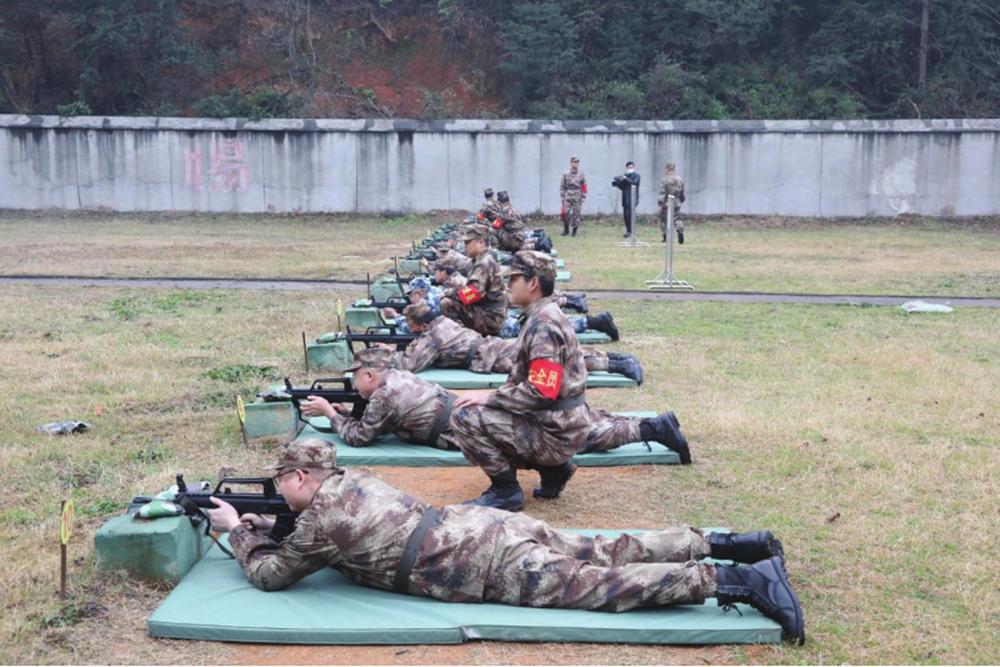 包含分区领头人碰撞产生火花,大战拉开序幕的词条 包含分区领头人碰撞产生火花,大战拉开序幕的词条